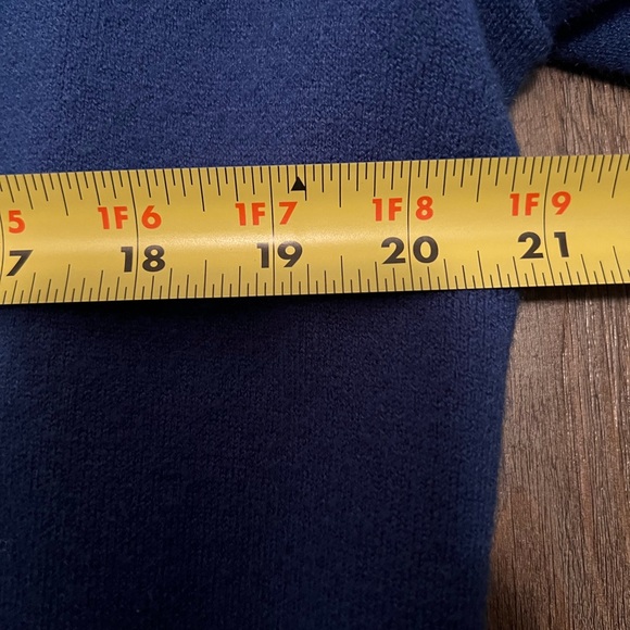 Chic Blue Button-Up Sweater Coat - Picture 4 of 8